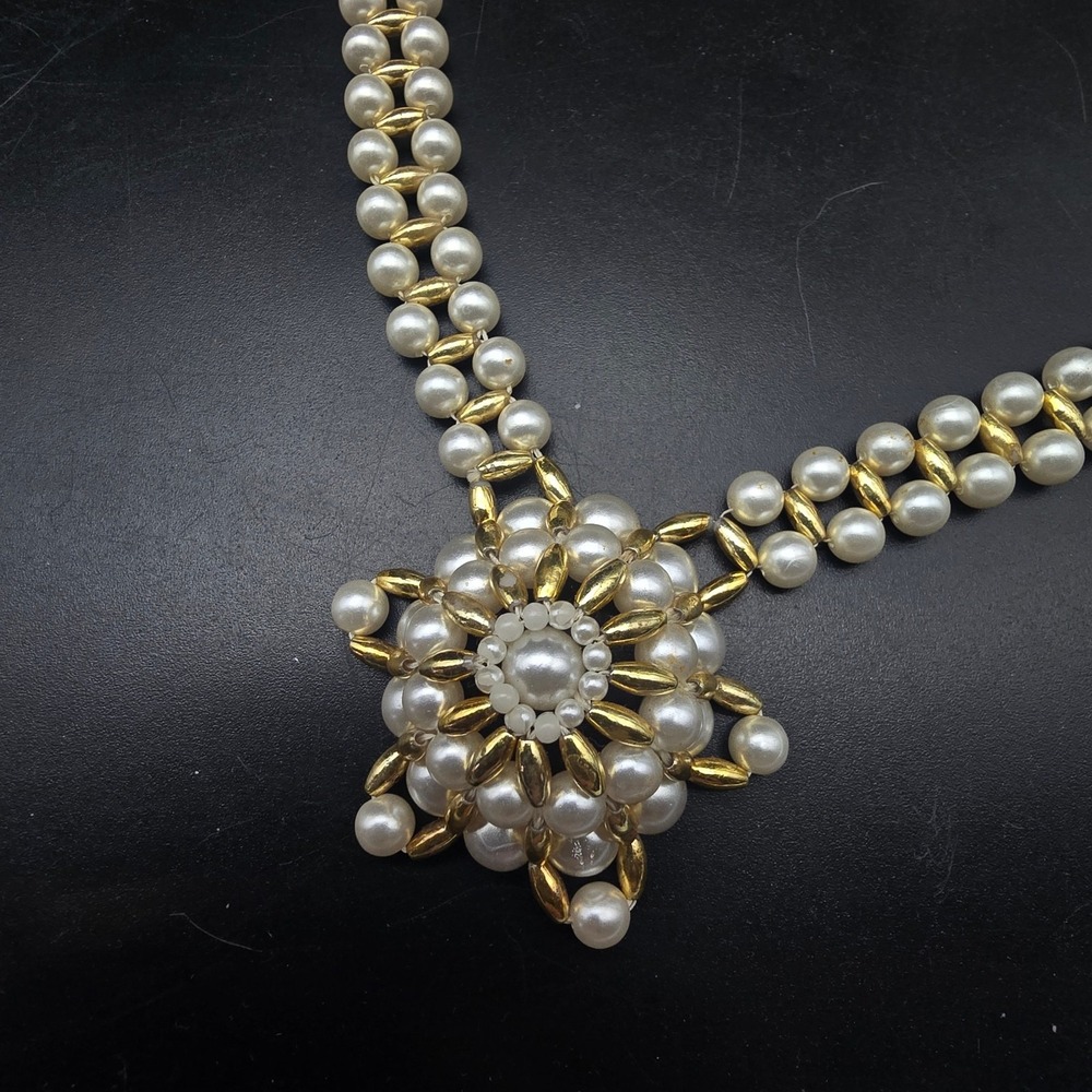 Faux Pearl Star Beaded Necklace Vintage Costume Jewelry Cream Gold Tone